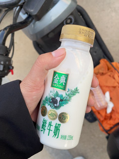 买瓶巴氏鲜牛奶不比奶茶强？