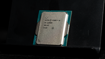 描边怪爱搞机 篇六十三：游戏王者的归来！Intel Core i9 12900K 首发横评 