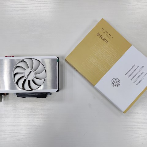 七彩虹3060Ti mini显卡开箱