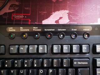 十五年前的IBM键盘