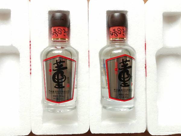 名酒，小瓶装董酒1号和2号：25元？