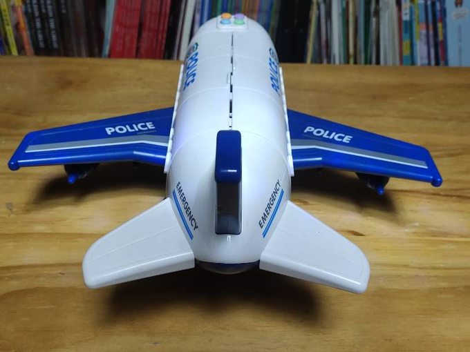 益米飞机模型