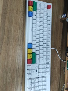 微星键盘，白色干净！