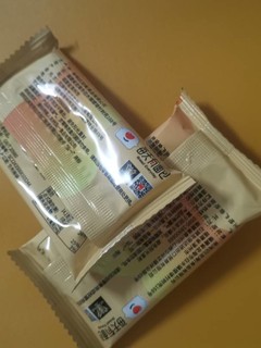 吃货的低成本快乐！5块钱一箱的蛋卷太值了