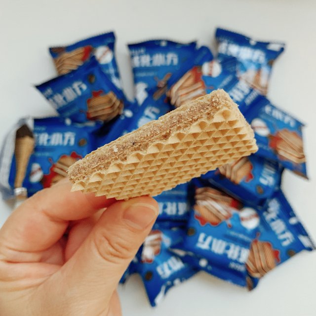 比比赞威化小方饼干整箱散装办公室小吃零食充饥夜宵代餐休闲食品