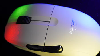 性能强，更有颜 - 冰豹 KONE PRO AIR 无线三模游戏鼠标 白色