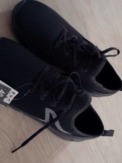 我的二件→_→运动鞋
