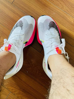 nike airzoom跑鞋