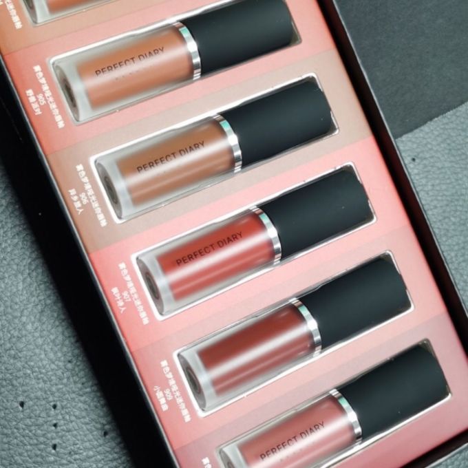 完美日记唇彩唇蜜