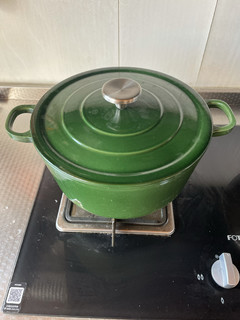 100多块的铸铁锅用来煲汤真的手拿把掐