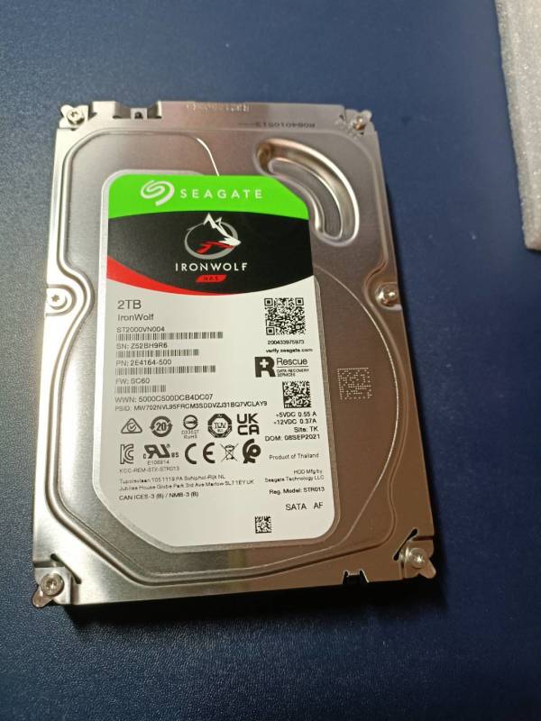 seagate希捷酷狼系列2tb硬盘
