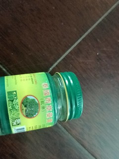 夜间跑步必备之物，防蚊虫的青草膏