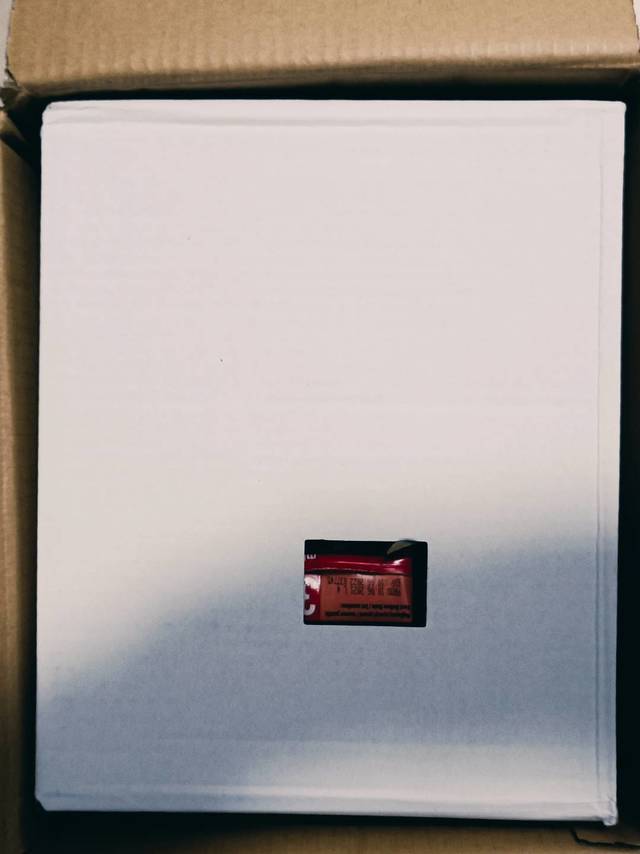 罗茨姑娘努力牌全脂牛奶