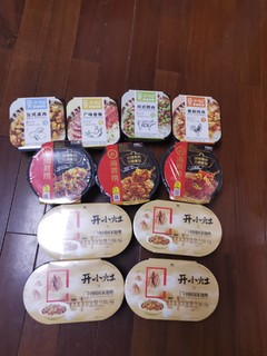 多种口味的自热饭