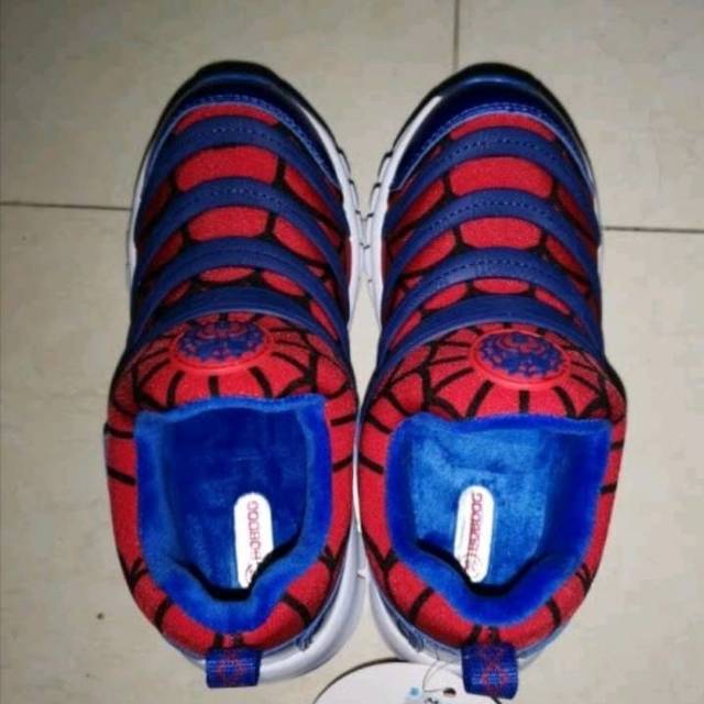 一款潮炫酷⇔非我不可谁争锋的棉绒运动鞋！