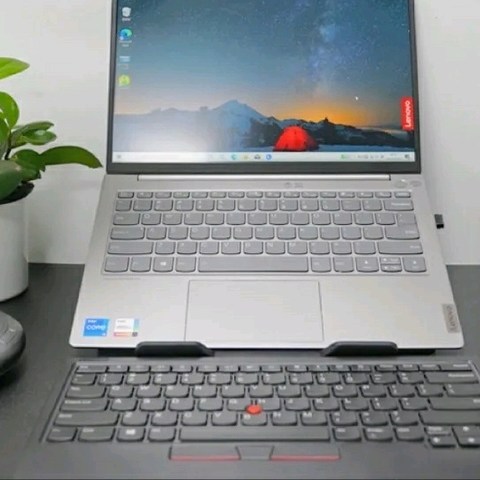 ThinkPad联想商务办公套装，一家人就要整整齐齐。