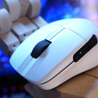 PC硬件及外设 篇二十四：轻量化电竞鼠标新选择—冰豹魔幻豹KONE PRO AIR 上手体验