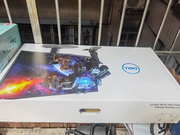 从外观到实用谈谈戴尔s2721dgf