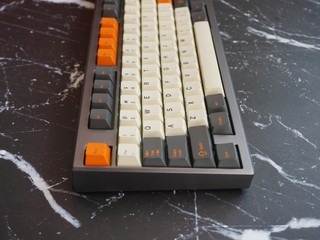 来自德国的工艺，GMK CARBON键帽