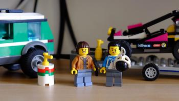 乐高手记 篇八十：夭寿啦，城市组车辆能拐弯了！——LEGO 乐高城市系列 60288 越野赛车运输车