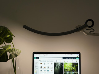 一款专为笔记本电子屏打造的明基WiT台灯