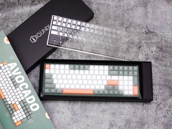 IQUNIX F96 100键蓝牙双模机械键盘牛油果Cherry静音红轴RGB 【报价价格