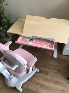 乐歌EC2粉色儿童学习桌开箱