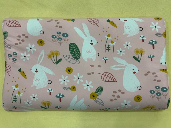 柔软舒适透气的幼儿乳胶枕头