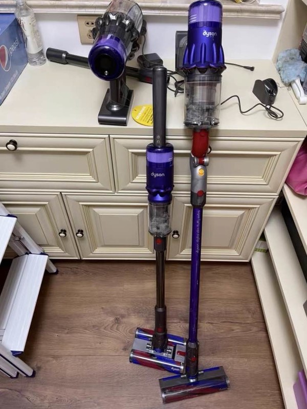 dyson戴森dysonv8fluffyextra手持无线吸尘器除螨宠物家庭适用