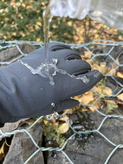 防水保暖又便宜的适合户外活动时戴的手套