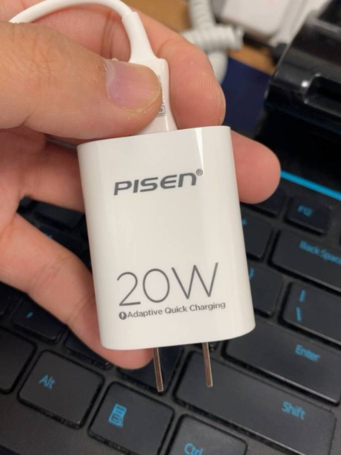 品胜充电器怎么样 苹果快充怎么选?20w倍思体验分享_什么值得买