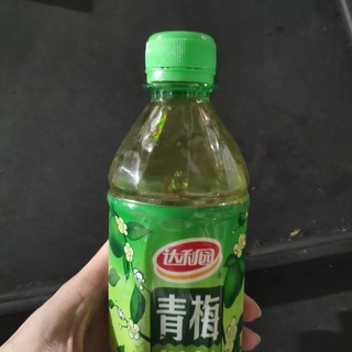 青梅味的绿茶