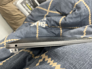 MacBook Pro银色