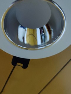 家里装修 买的智能筒灯