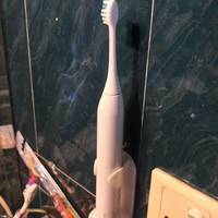 电动牙刷架！