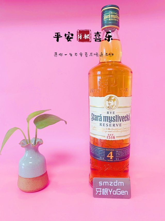 入威士忌的坑，喝美奇卡先生。