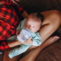 「婴幼儿用奶瓶和奶嘴」强制性标准正式实施，家长再购买可认准GB 38995-2020