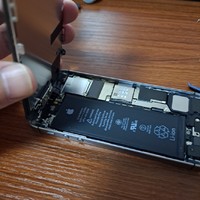 开箱晒物 篇六：自己动手更换苹果SE电池，这是属于手残党的高光时刻，听懂掌声！！！