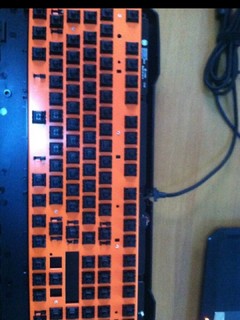 ​今天我带来一段雷柏V700机械键盘的评