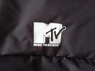 NMAX与MTV联名款羽绒服，彰显气质！