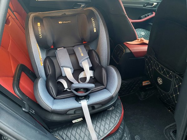 保护孩子出行安全，欧颂 探索号安全座椅