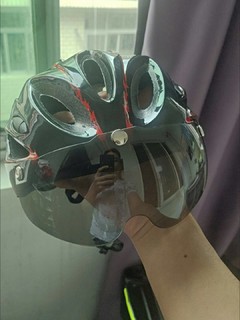 如此飒的骑行头盔，谁能不喜欢呢？
