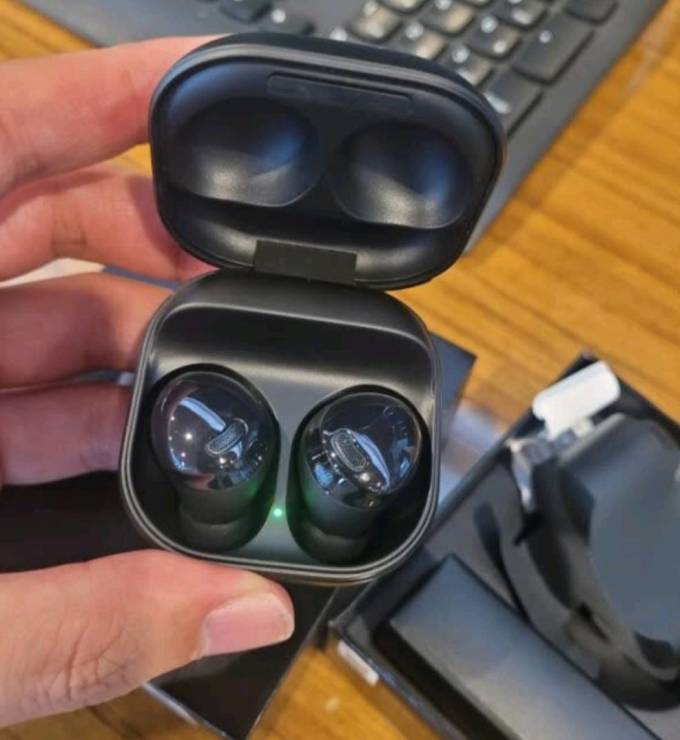 无线耳机音质的王者三星budspro