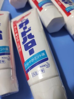日本花王/KAO大白除垢牙膏