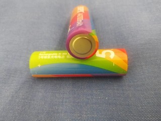 倍特力彩虹充电电池，高颜值大容量！