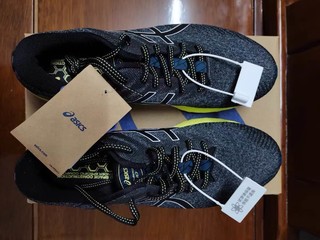 ASICS 亚瑟士 跑鞋GT-2000