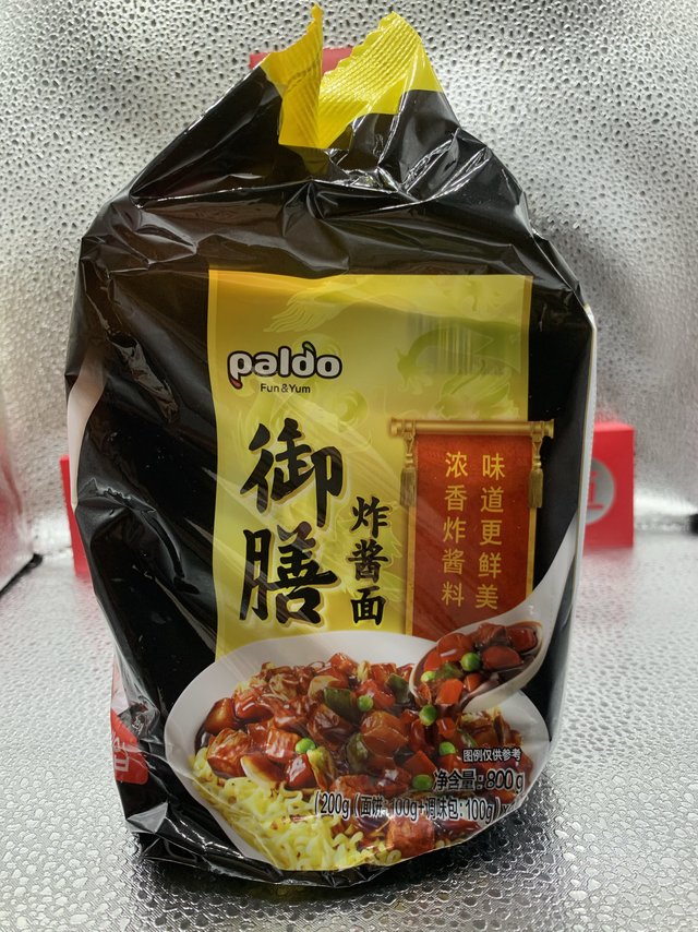 八道炸酱面，很纯正的韩国拉面口味