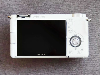 SONY ZV-E10微单相机还挺不错的