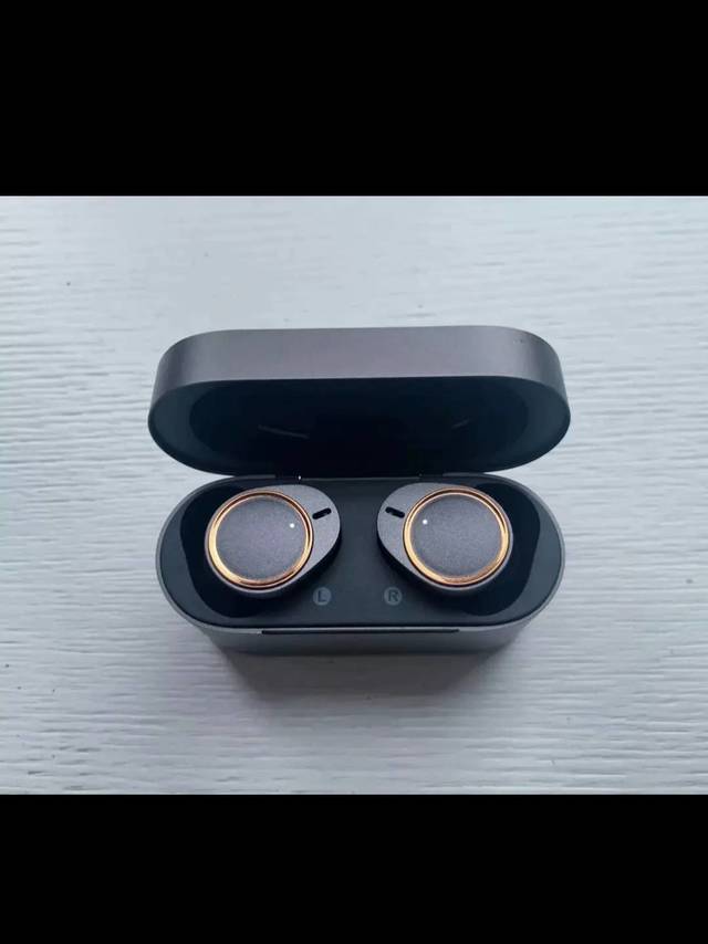 ​唐麦W5这款耳机采用的就是高通老大哥