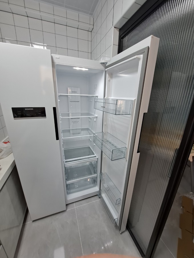 西门子内置式冰箱图片